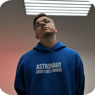 Артист Roklum — партнёр embers.digital