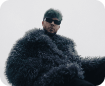 никому не говори — артист, который работает с embers.digital